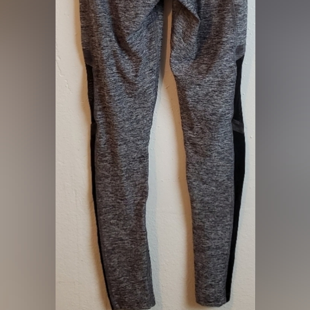 Victoria's Secret PINK Ultimate size sx/TP Mesh Cut Out High Rise Leggings/ Pant - Picture 10 of 17